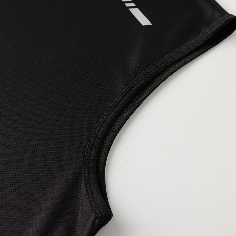 Herensportvest met gradiëntpri - Running Gear Youth recensie en prijs